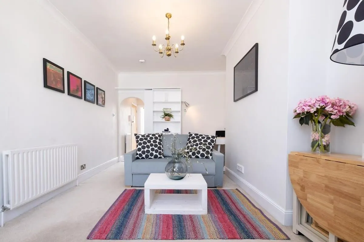 Host & Stay - Guildford Apartment Brighton
